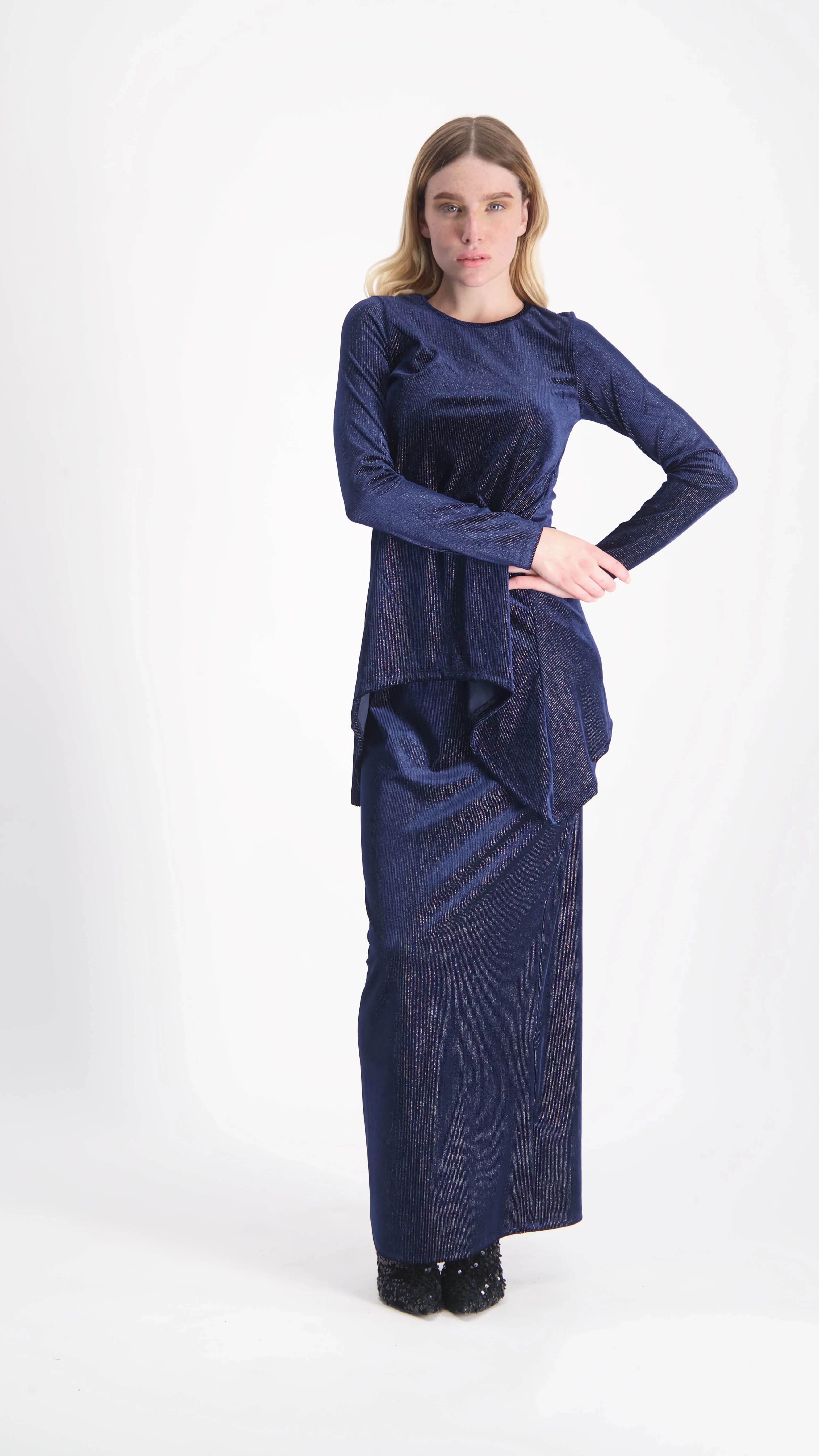 Asymmetric Ribbed Velvet Set / Navy & Silver Line