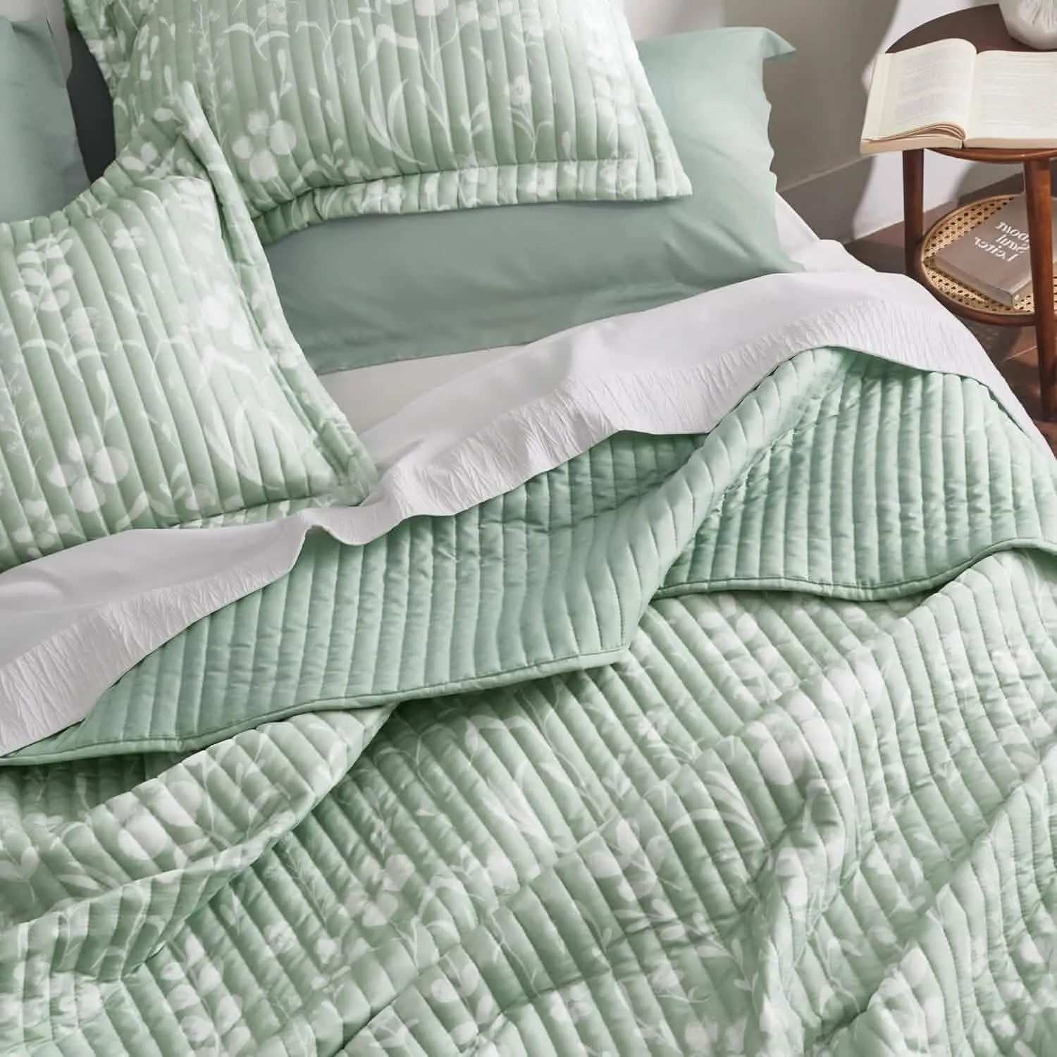 Bedsure Botanical Quilt Set