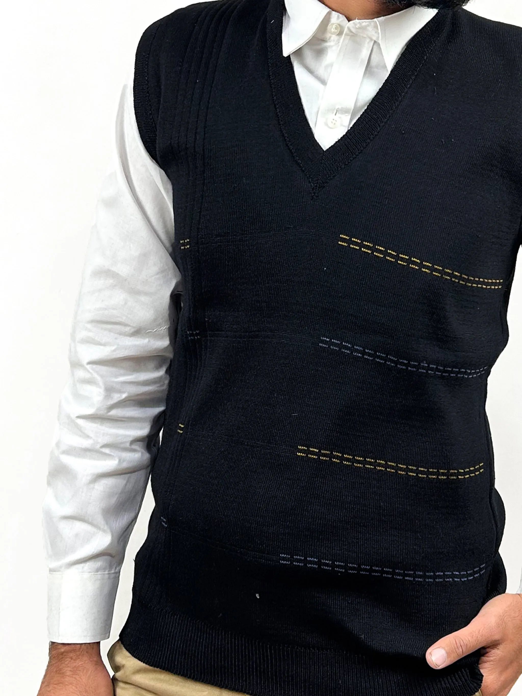 Black Sleeveless Sweater for Men MSW51