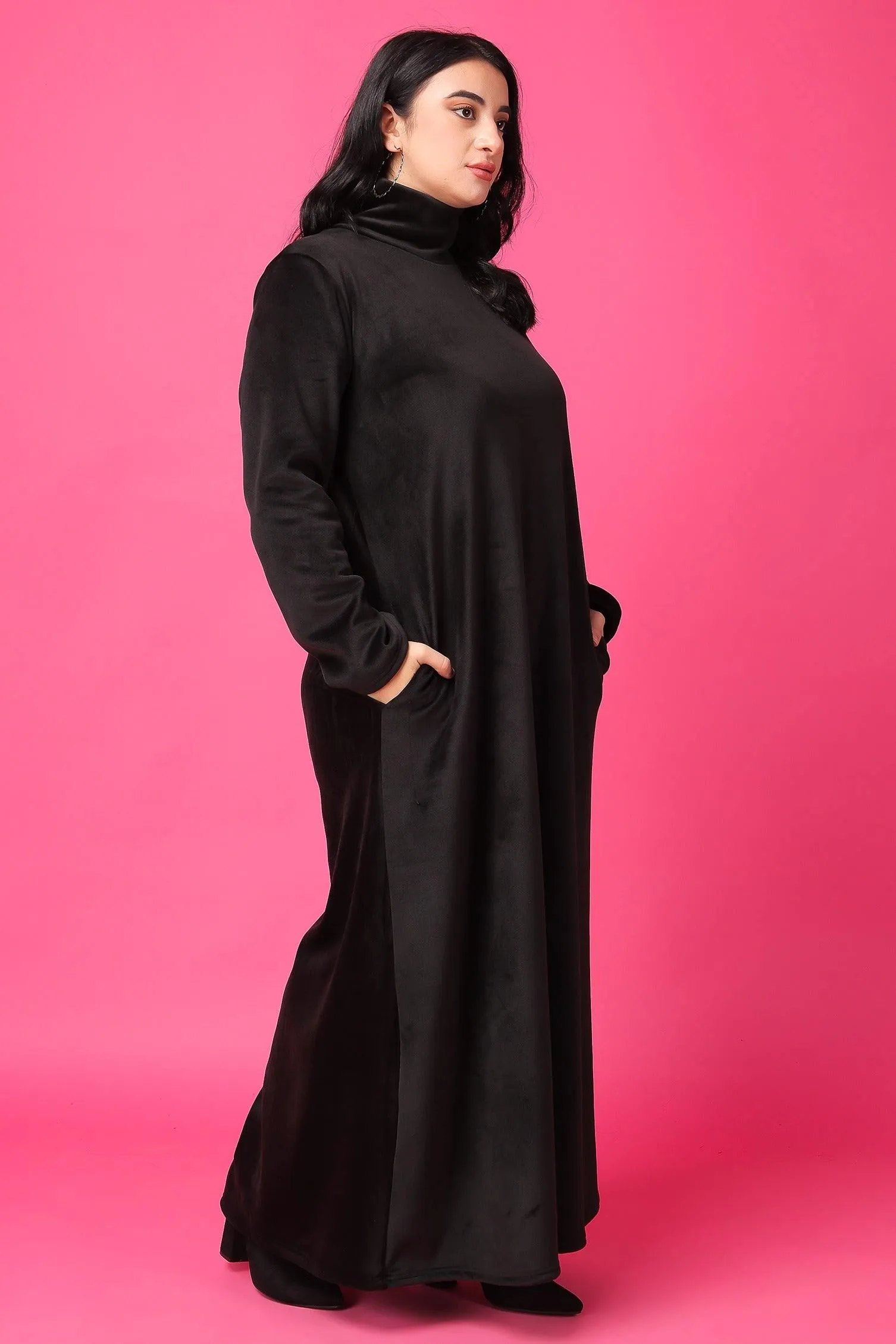 Black Solid Maxi Dress with Turtle Neck