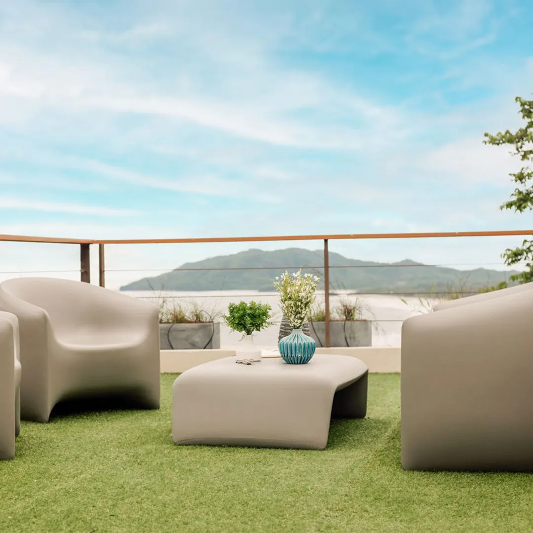 Blow Coffee Table - Modern Patio Furniture