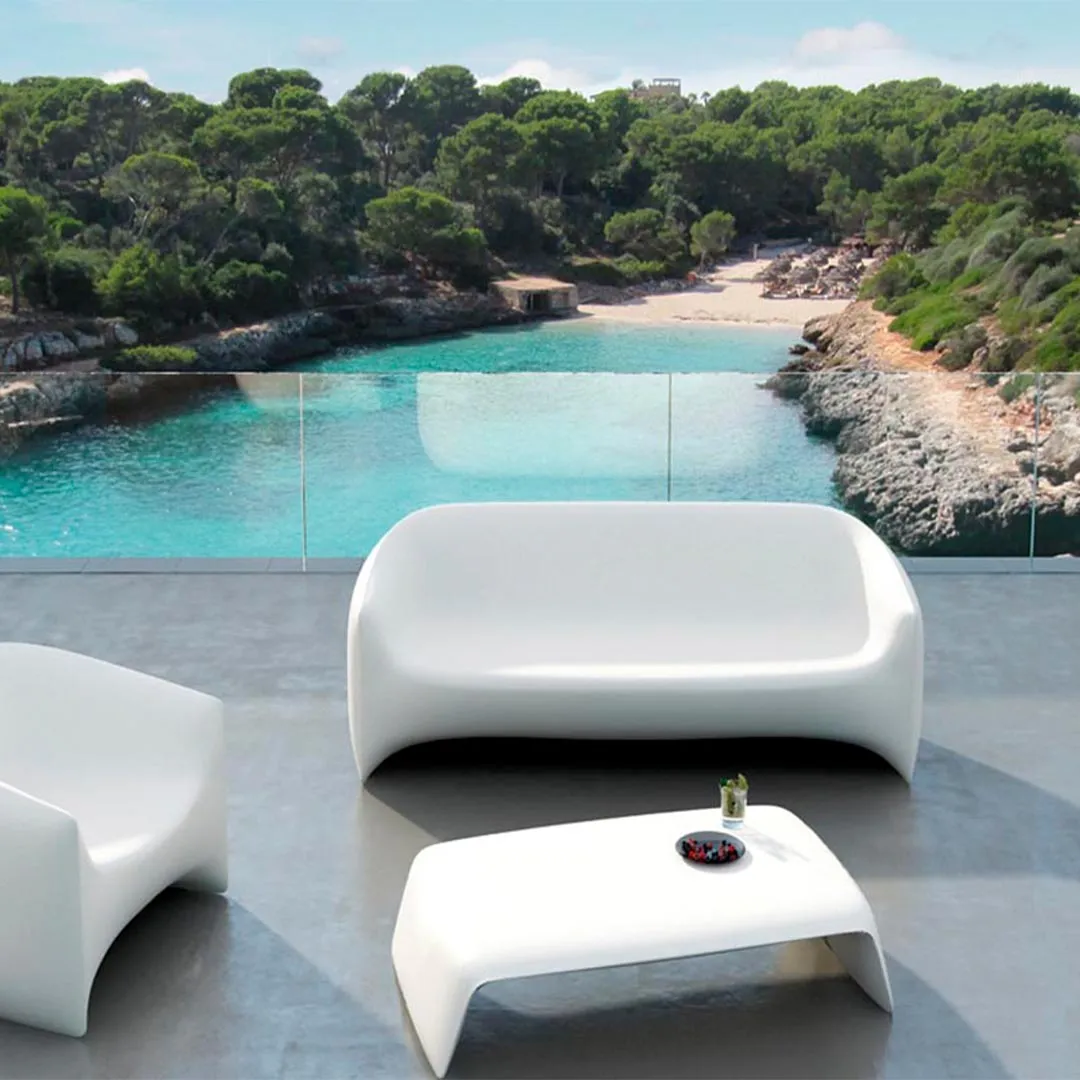 Blow Coffee Table - Modern Patio Furniture