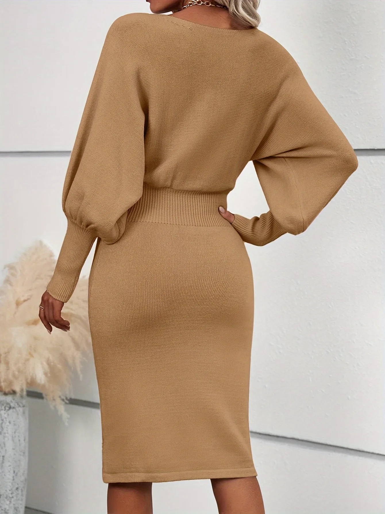 Chic Solid Color Crew Neck Sweater Dress - Women's Elegant Long Sleeve Cinched Waist Sweater Dress for Spring & Fall - Soft, Cozy, and Versatile Clothing for Ladies