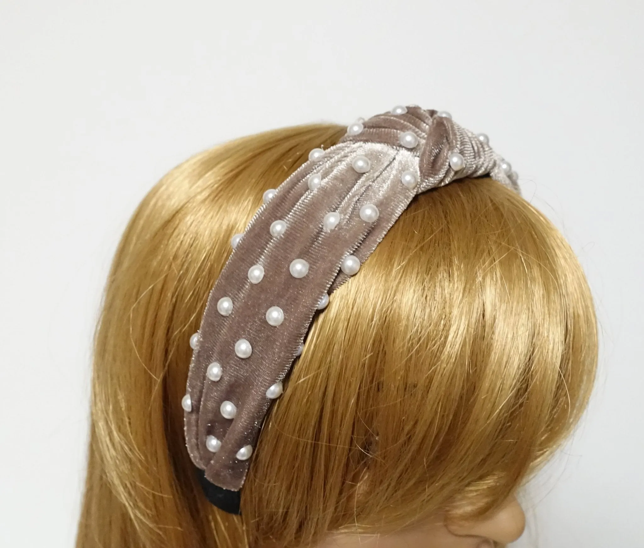 faux pearl decorated velvet fashion headband for women