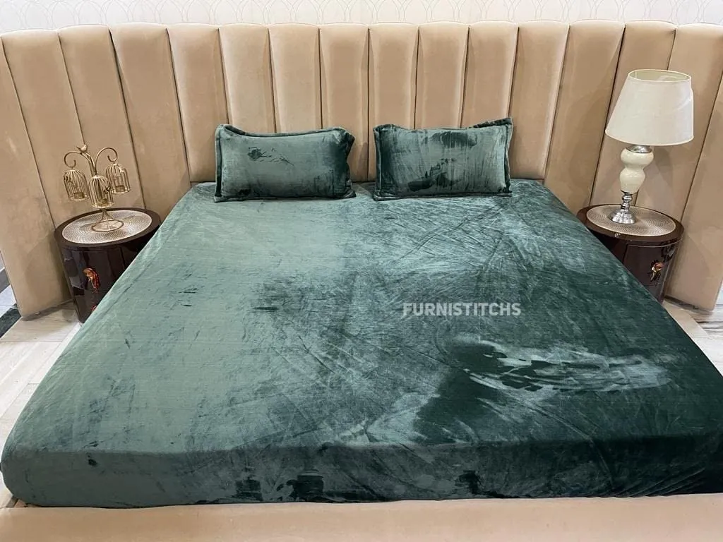 Furnistitchs Velvet Warm Winter Solid Flannel Elastic Fitted Bedsheets for Double Bed King Size 90x100 inches with 2 Pillow Covers | Double Bed Warm Bedsheet with Elastic - Fitted Bottle Green, 200 tc