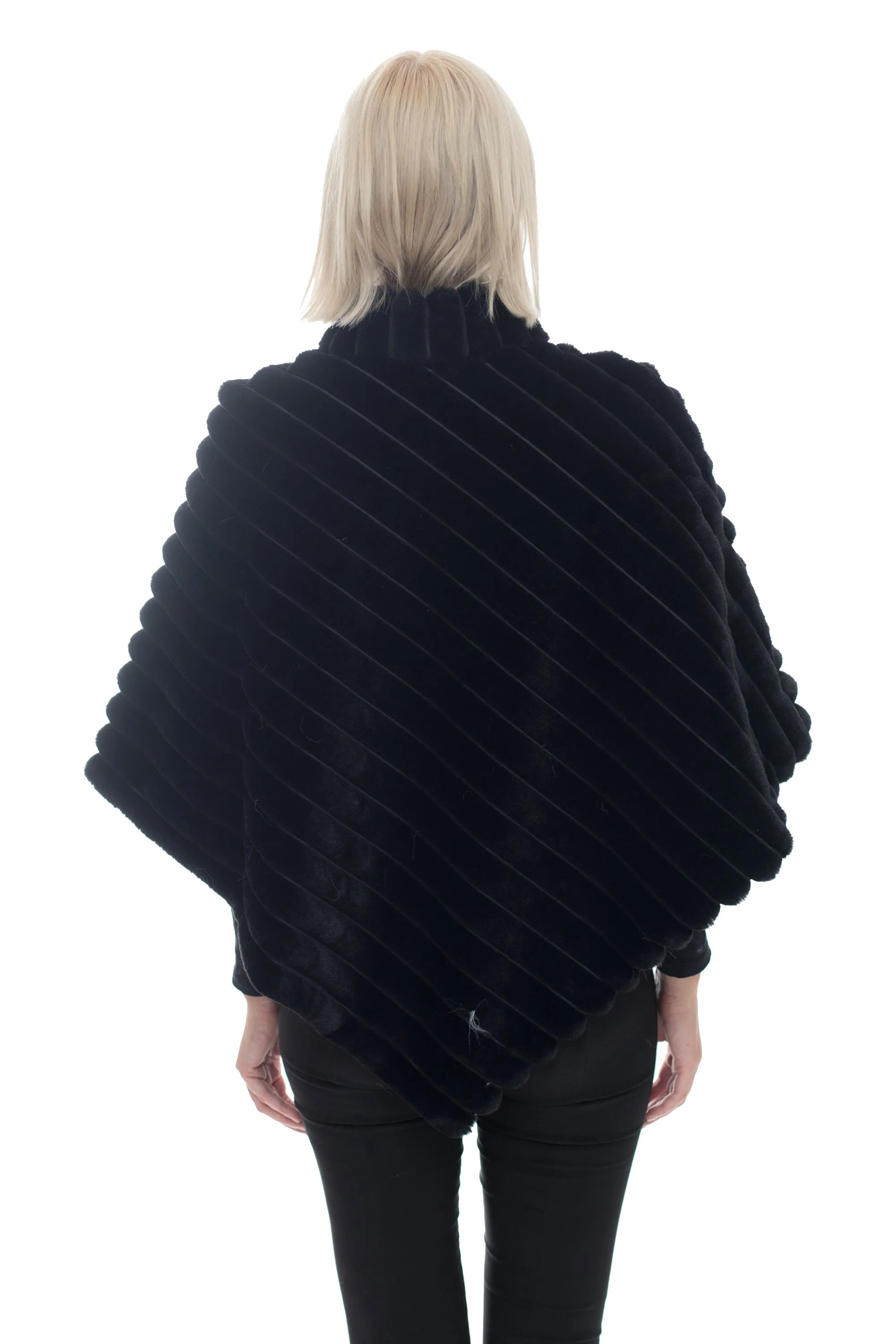 INGRAM - Asymmetric Quilted Poncho