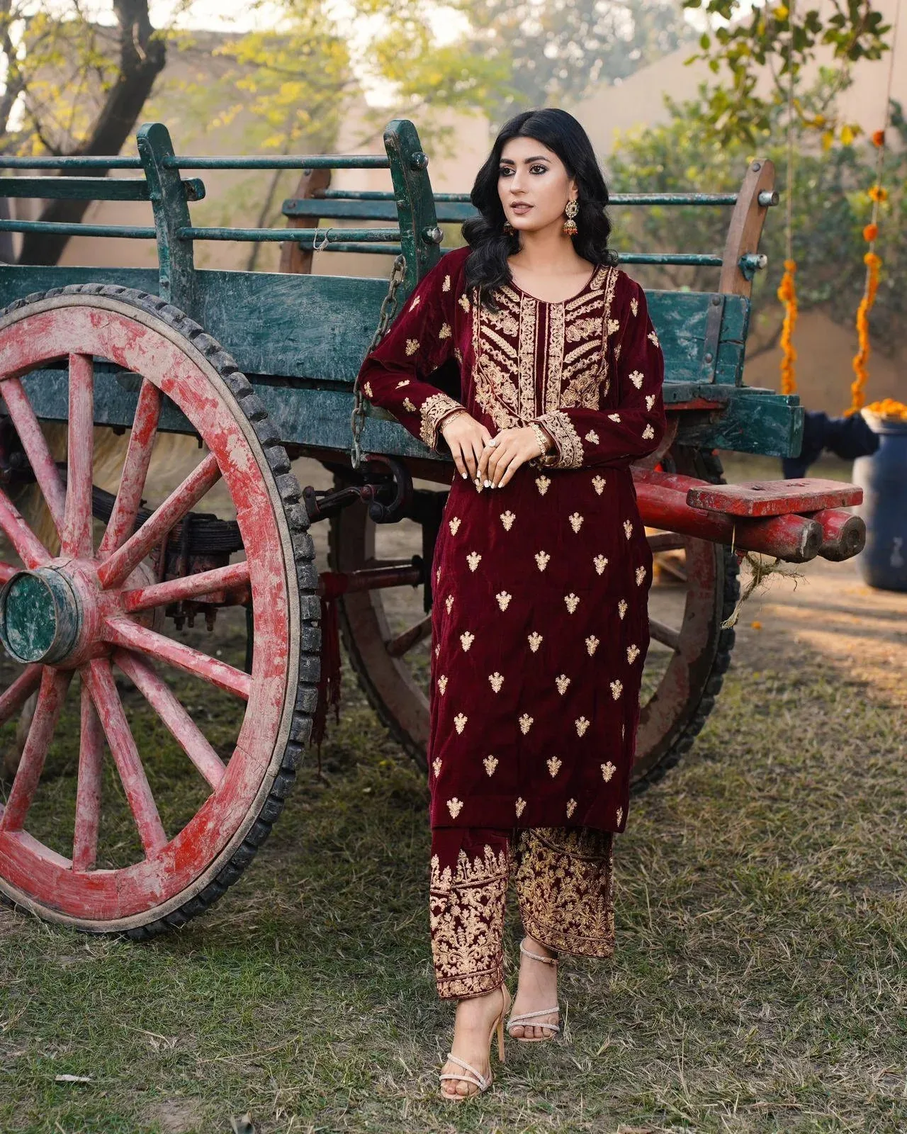 Maroon Dilruba Velvet 2pc