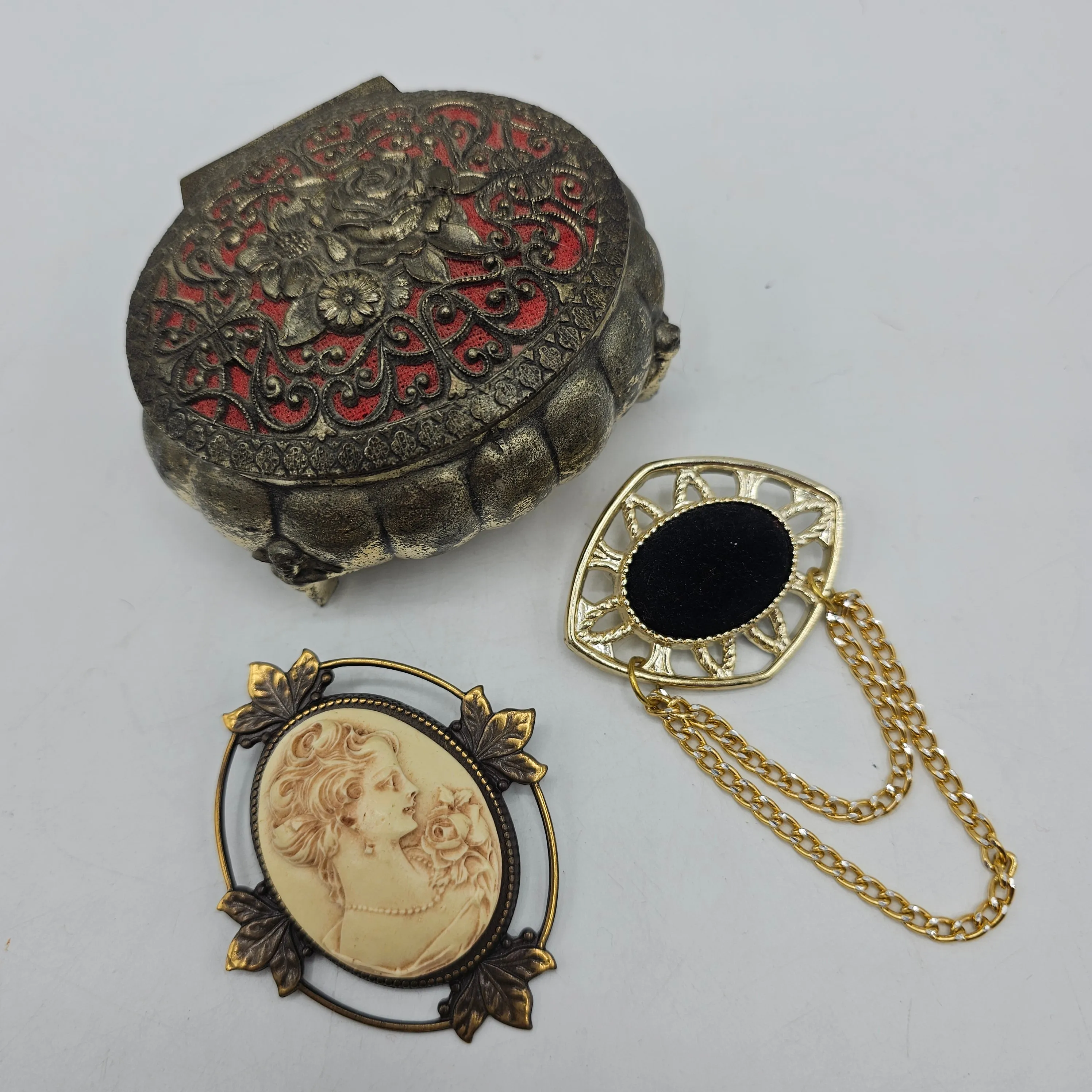 Oval Trinket Box with Fashion Brooches