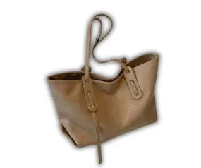 Stylish Winter Tote Bag - Chic and Functional Leather Accessory - WSH021