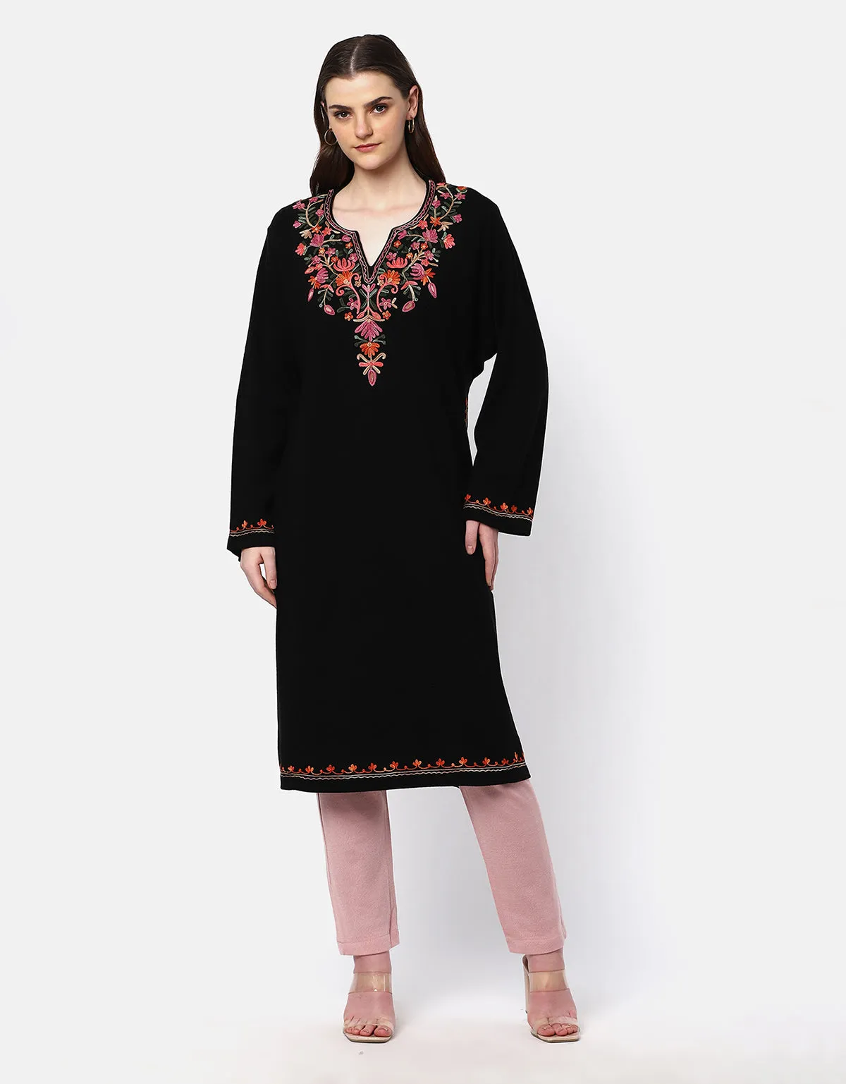 Women Woolen Kashmiri Embroidered Phiran